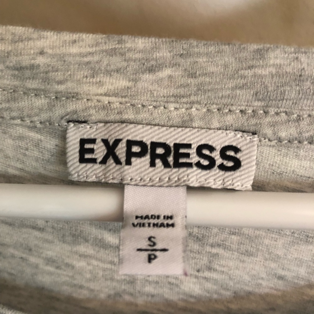 Express Colorblock Tee - Picture 3 of 4